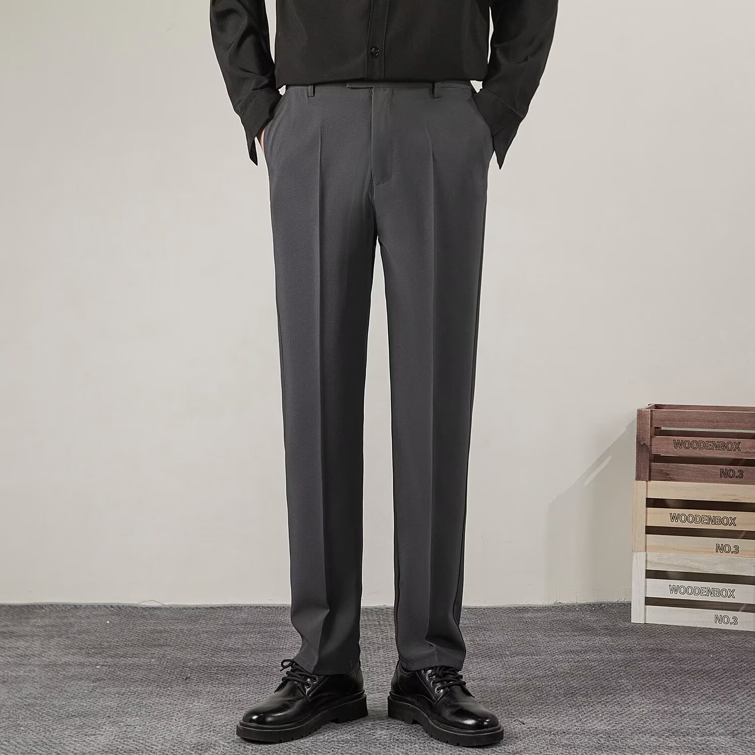 Pantaloni casual dritti tinta  - Summer Clothing Brands recensione e prezzo